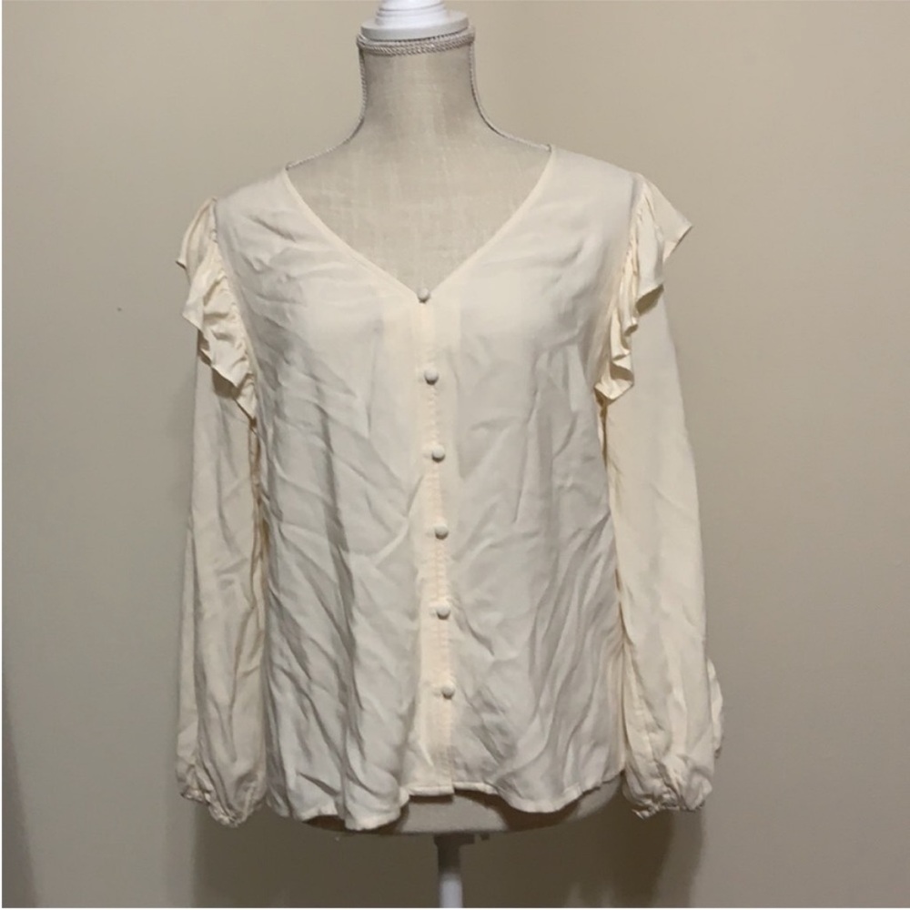 NWOT M Universal thread button down cream shirt, puffy sleeves, ruffles